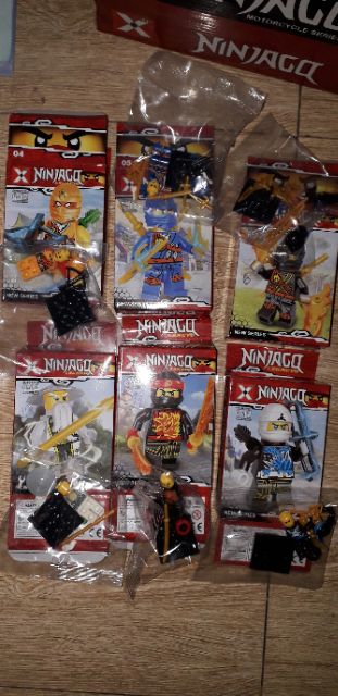 Lắp ráp 1 hộp LegoNinjago 18003