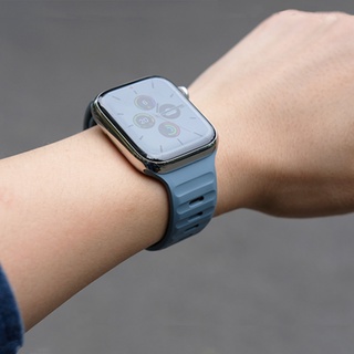 Image of 高品質透氣矽膠錶帶 適用 Apple watch錶帶 8代 7 6 SE 5 4 Ultra蘋果錶帶41 45 49mm