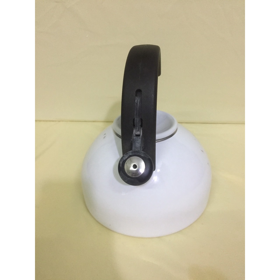 Ấm men có còi hú nội địa Nhật (2.5L) (mã 712), Dùng được bếp từ