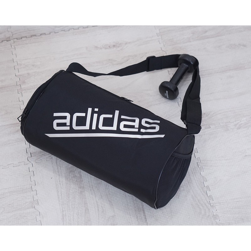 Túi thể thao, tập Gym A-di-das.