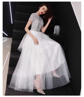 Đầm cưới kim sa