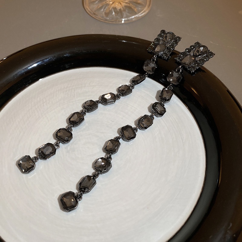 Bông Tai Dáng Dài Hình Vuông Phối Tua Rua Mạ Bạc Phong Cách Âu Mỹ Thời Trang