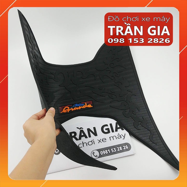Thảm lót chân xe Nozza GRANDE năm 2019-2020-2021-2022 - tấm để sàn gác chân cao su