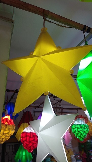 Ngôi Sao Nhựa Trang Trí