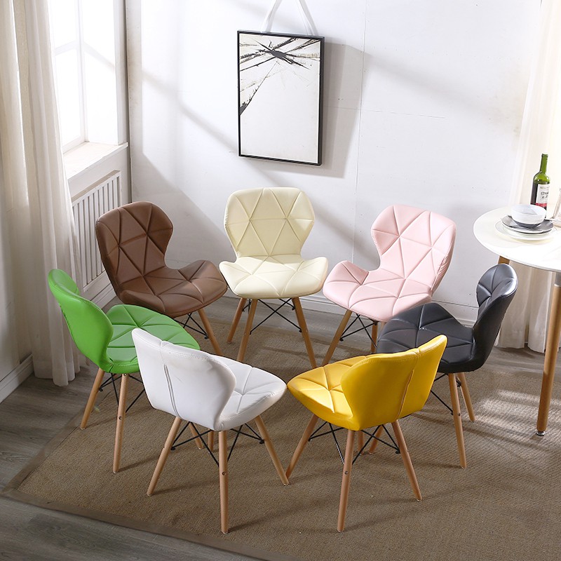 Ghế Eames cánh bướm bọc da chân đan gỗ