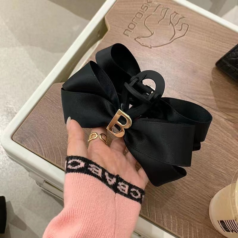 Kẹp Nơ Lớn In Chữ 2022