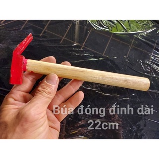 Búa đóng đinh và móc treo