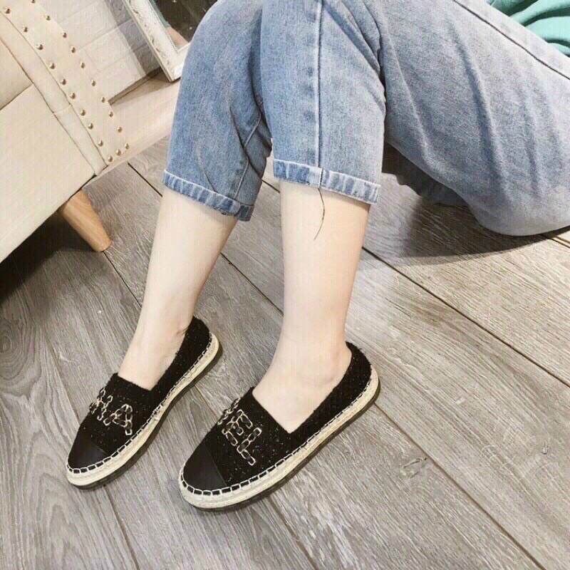 Giày slip on nữ