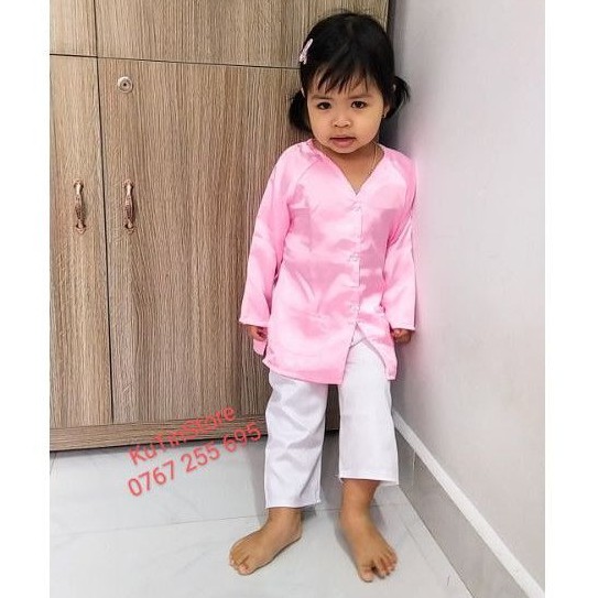 Bà Ba Bé Gái Màu Hồng