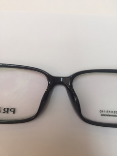 Gọng kính prada của ý