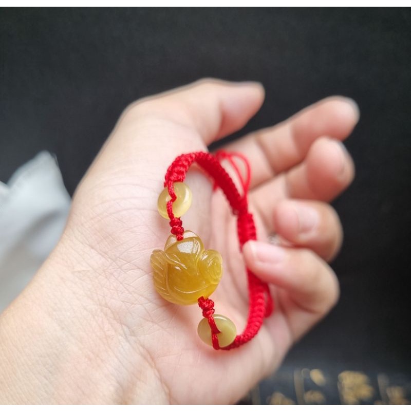 Vòng tay hồ ly và đồng điếu đá mắt hổ vàng tâm