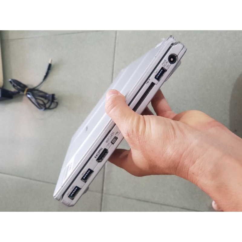 Laptop Panasonic cf-sz5 nhẹ 0.9kg 12.1" FHD 4gb 128gb | BigBuy360 - bigbuy360.vn