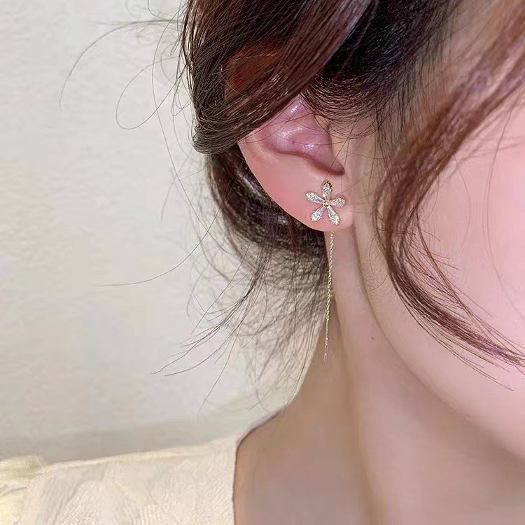 Khuyên tai hoa nhí mạ vàng đính ngọc trai siêu dễ thương cho phái nữ