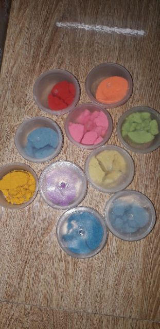 Sét 10 hũ cát động lực có nhiều màu khác nhau