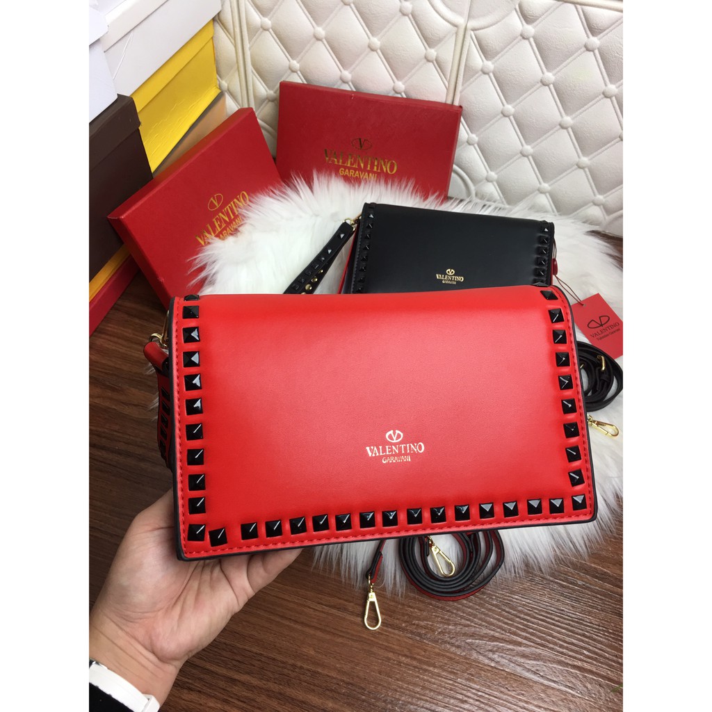 Túi cầm tay đeo chéo nữ đẹp - Clutch valentino viền đinh fullbox