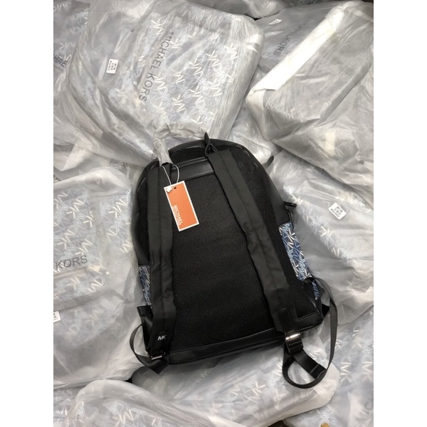 TNS-Balo form vuông vừa laptop siêu hottrend M•K backpack-tone navy chữ logo đặc trưng cá tính