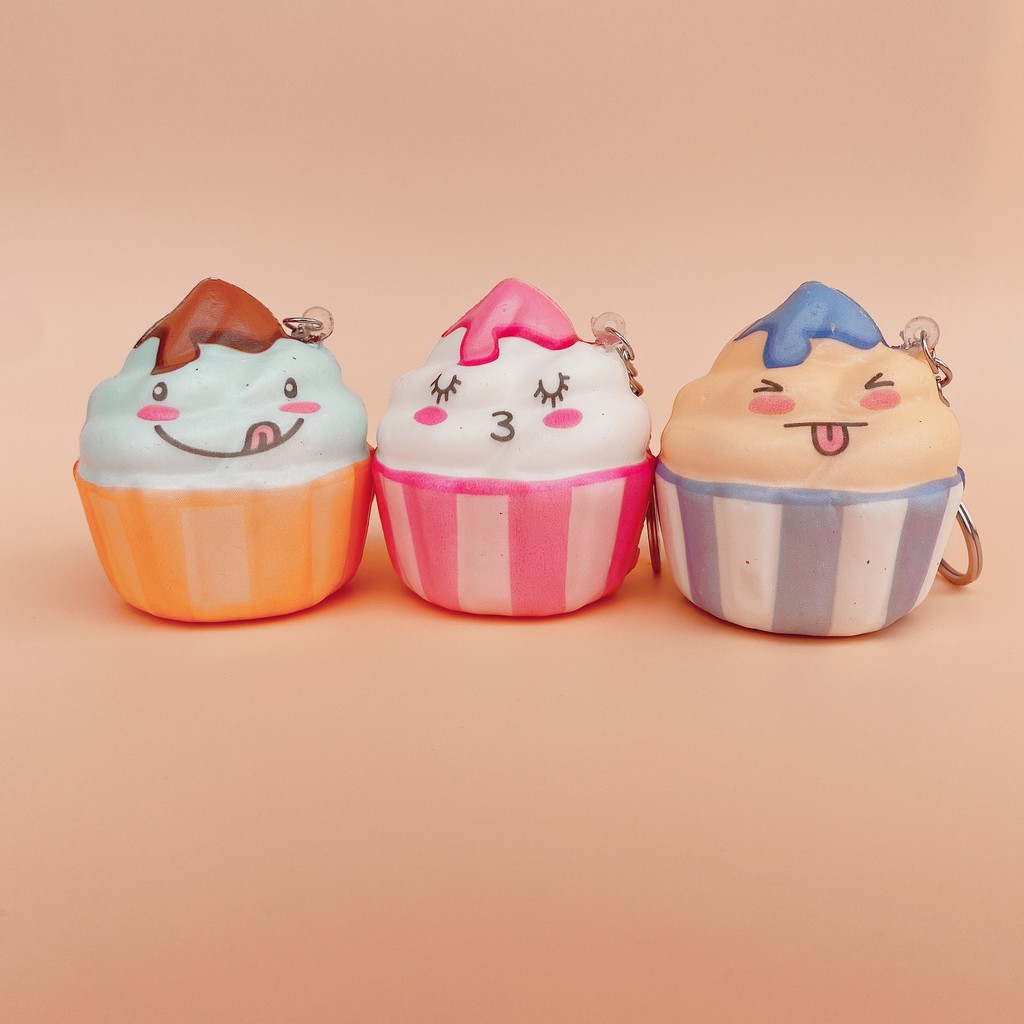 Squishy bánh kem dễ thương có bao bì và móc khóa, Squishy cupcake chibi