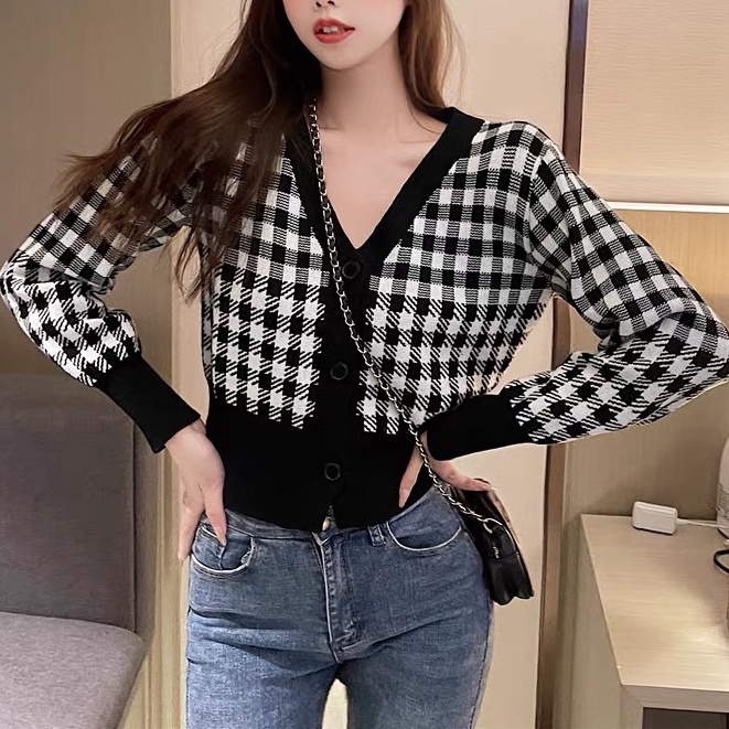Áo khoác len cardigan nữ kẻ caro đen trắng tay dài bo gấu kiểu cổ V phong cách Hàn Quốc trẻ trung cá tính
