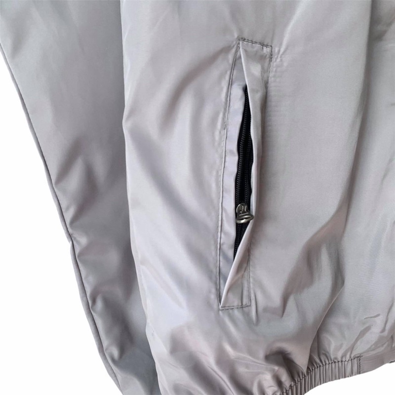 Áo khoác Tubi 2 Mặt Màu Xám Ghi Nón rời