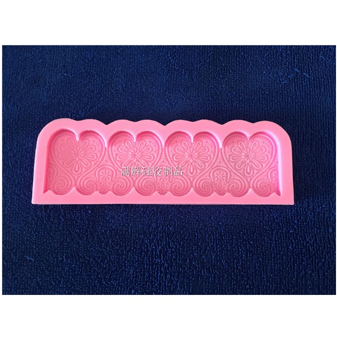 Khuôn Silicone Viền Trái Tim