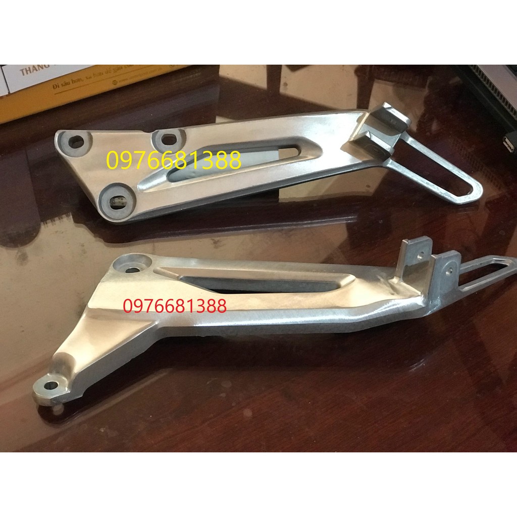 Báng để chân sau dream việt