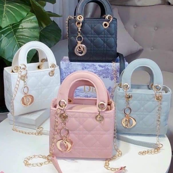 Túi dior BÁN RẺ LẤY 5*Túi vuông 5 ô da bóng size 13CM và 18cm sang chảnh