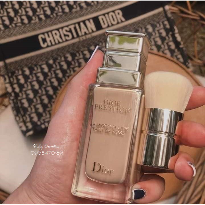 Kem Nền Dior Prestige le Micro-Fluide Teint de Rose SPF25