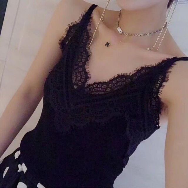 Áo hai dây phối ren cổ tim sang chảnh phong cách Hàn Quốc | BigBuy360 - bigbuy360.vn