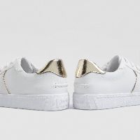 Giày STRADIVARIUS WHITE TRAINERS WITH HELL DETAIL