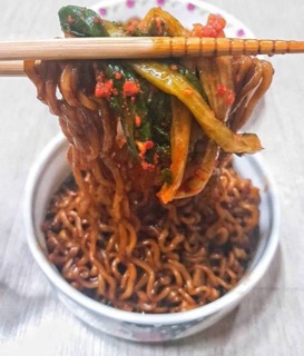 Kim chi Hành lá túi 1kg ( 파김치 )