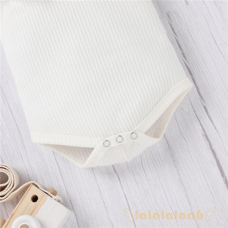 Áo liền quần tay bèo và chân váy yếm vải nhung có băng đô xinh xắn cho bé