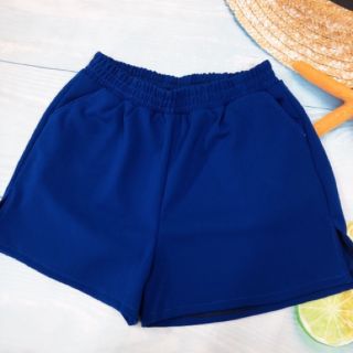 Quần short đùi xẻ tà vải cát hàn
