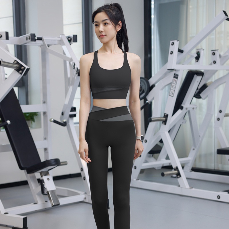 Bộ quần áo tập gym nữ vải thun lạnh co giãn 4 chiều có mút ngực - Set quần dài và áo bra KENZI-68