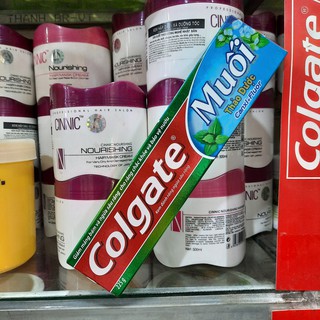 Kem đánh răng Colgate muối thảo dược 225g