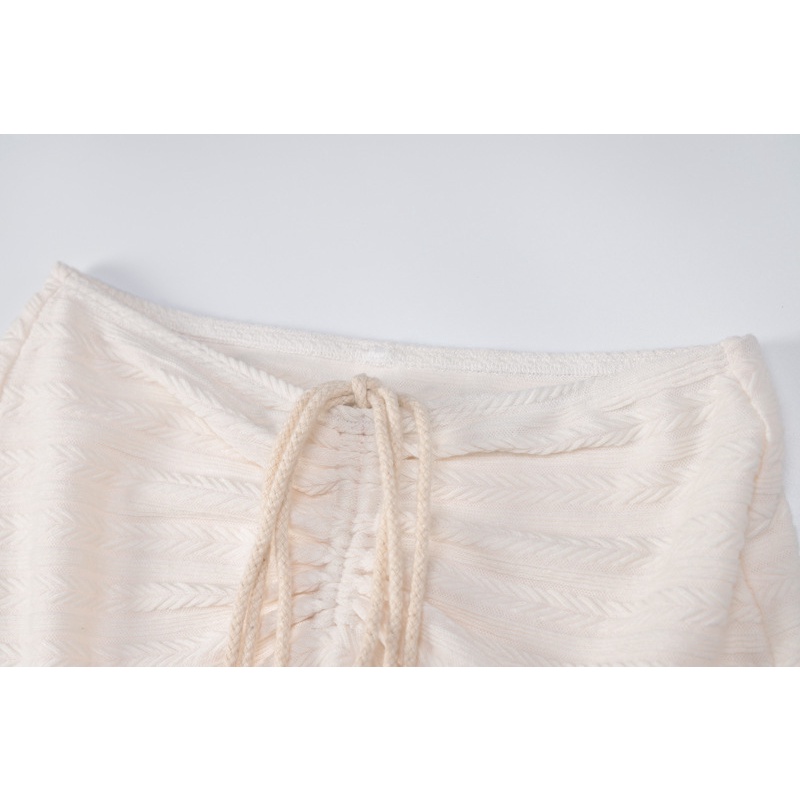 Set áo hai dây hở lưng và chân váy xếp ly lưng cao tôn dáng thời trang nữ