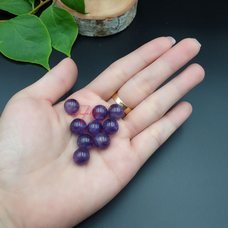 1 hạt đá màu tím