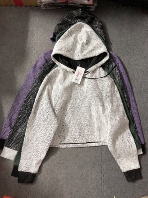 Áo croptop nỉ sọc Vân Jazzy (chất đẹp)
