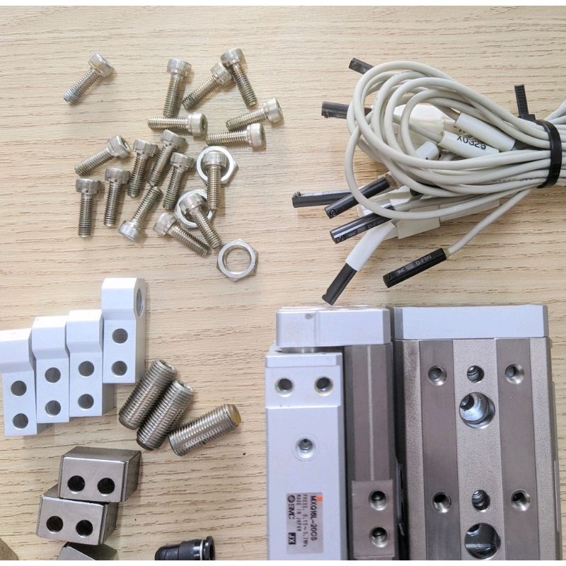 Xi lanh khí nén SMC  MXQ16L-20CS