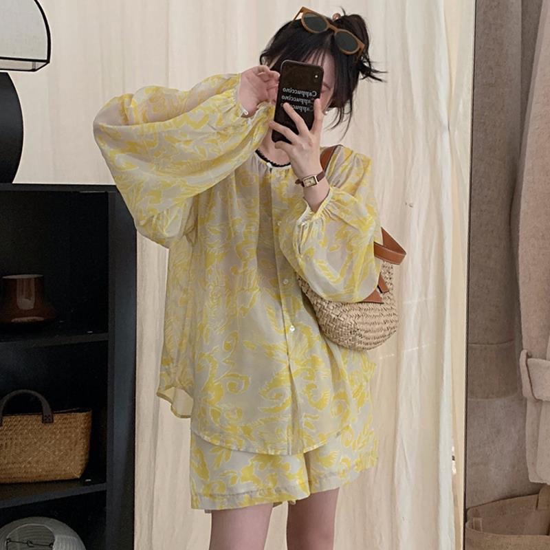 (HÀNG SẴN) Set áo tay dài và quần đùi có 2 túi rộng, Combo áo quần freesize đến 68kg