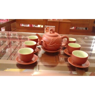 Bộ ấm chén tử sa