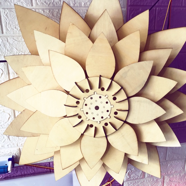 Đèn hoa hướng dương( tặng 2 thú nhún emoji)