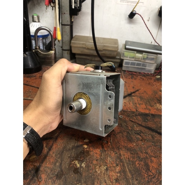 Súng cao tần lò vi sóng tháo máy zin