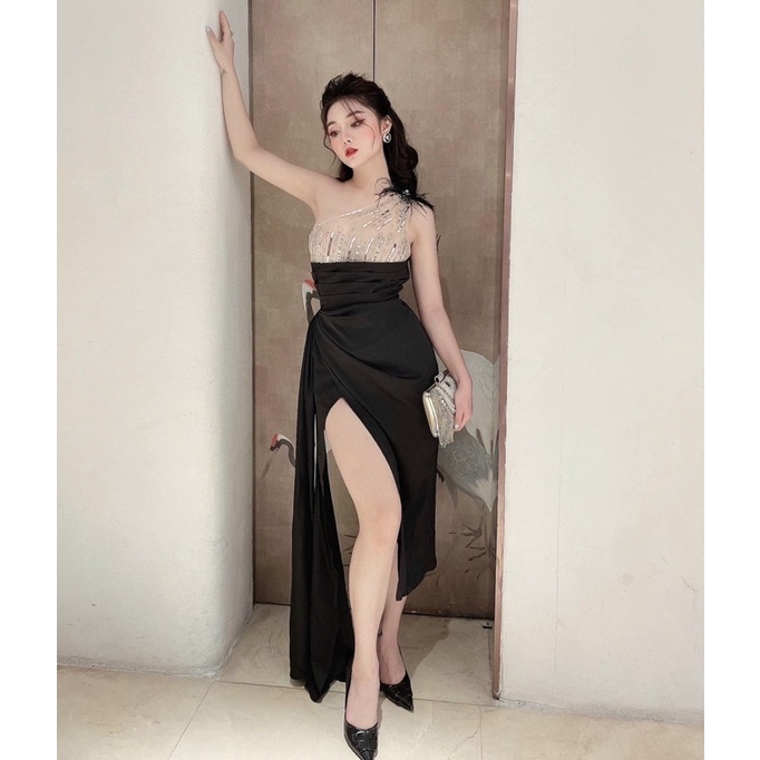 Đầm body lệch vai phối lông công tua rua kết cườm tráng gương TRIPBLE T DRESS - size M/L - MS358V