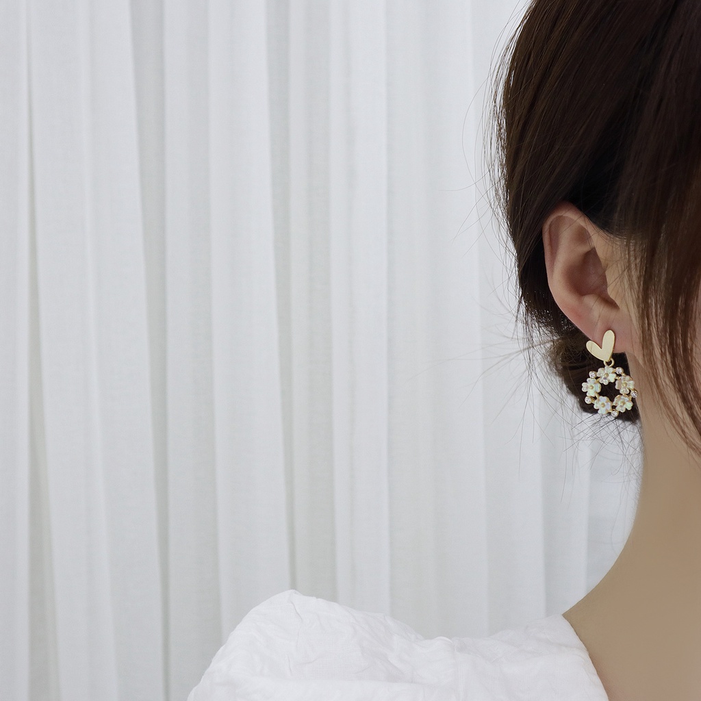 Đôi Bông Tai Mạ Bạc 925 Hình Hoa Đính Đá Xinh Xắn Cho Nữ