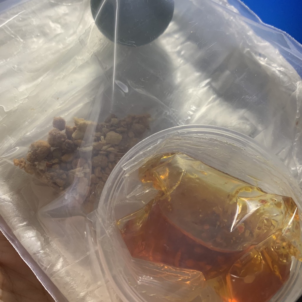 BÁNH MIẾNG PHƠI SƯƠNG CHẤM MUỐI SATE CAY - 2 BÁNH