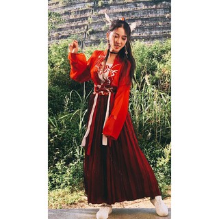 Hán phục bỉ ngạn đỏ