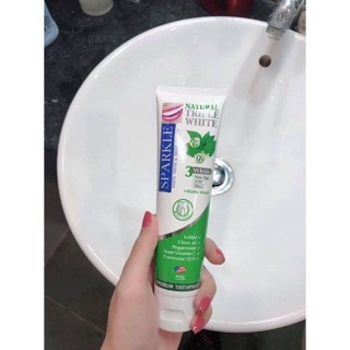 KEM ĐÁNH RĂNG THÁI TRẮNG SÁNG X3 THÁI LAN