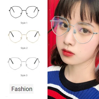 Gọng kính kiểu dáng thời trang cho nữ
