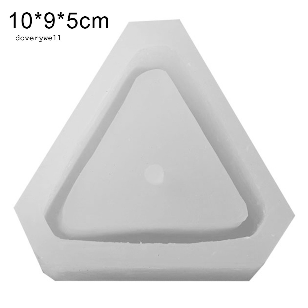 Khuôn Tạo Hình Làm Chậu Cây Hình Tam Giác Bằng Silicone