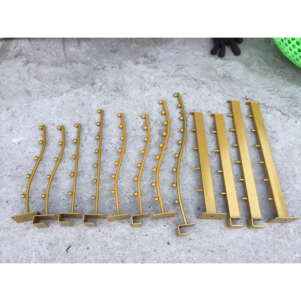 Tay bi inoc treo quần áo